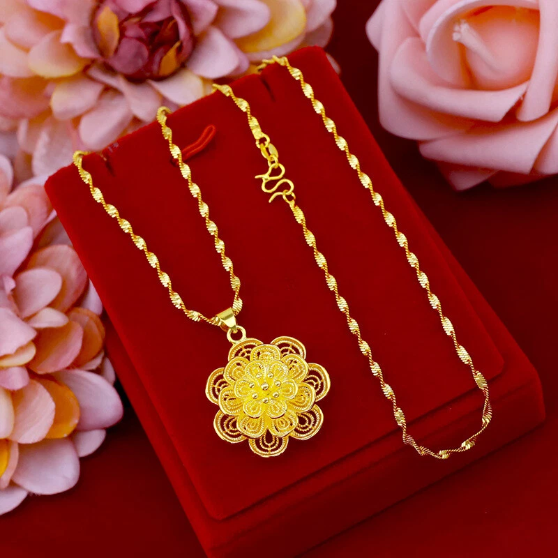 Necklace store chain set