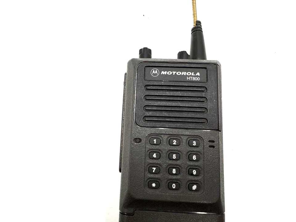 Motorola HT800 Handfunkgerät UHF VHF defekt - 3 Stück - Bild 3 von 4