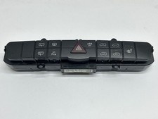 Mercedes-Benz Vito Viano W639 2011 Schalter Warnblinkanlage A6398701810