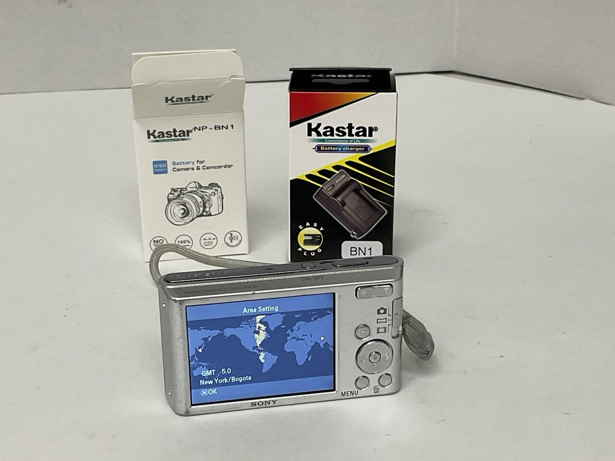 Sony DSC-W830 Cyber-Shot 20.1MP 8x zoom Digital Camera silver w