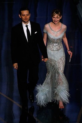 Tobey Maguire Kirsten Dunst present Best Original Screenplay award- Old Photo 2