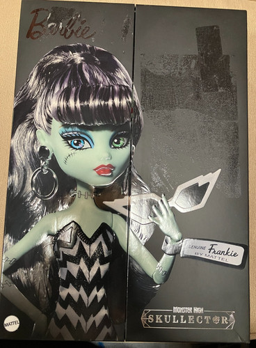 Monster High Barbie Frankie Stein Skullector Doll  see photo sticky label front