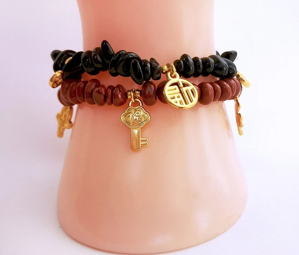 Pulsera elástica con dije de oro jaspe rojo ágata negro astilla de 2 hilos 5-8 mm 7"1/2 Foto 4 de 4