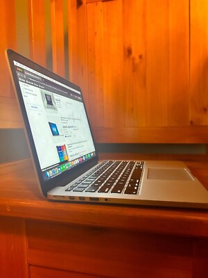 Apple MacBook Pro 13.3'' (256GB SSD, Intel Core i5, 2.70 GHz, 8GB) Laptop -...