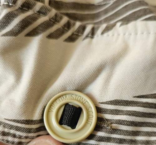 Volcom Stone Skout Mens Size 36 Striped Cargo Shorts Like New Free Post In Aus - Picture 9 of 15