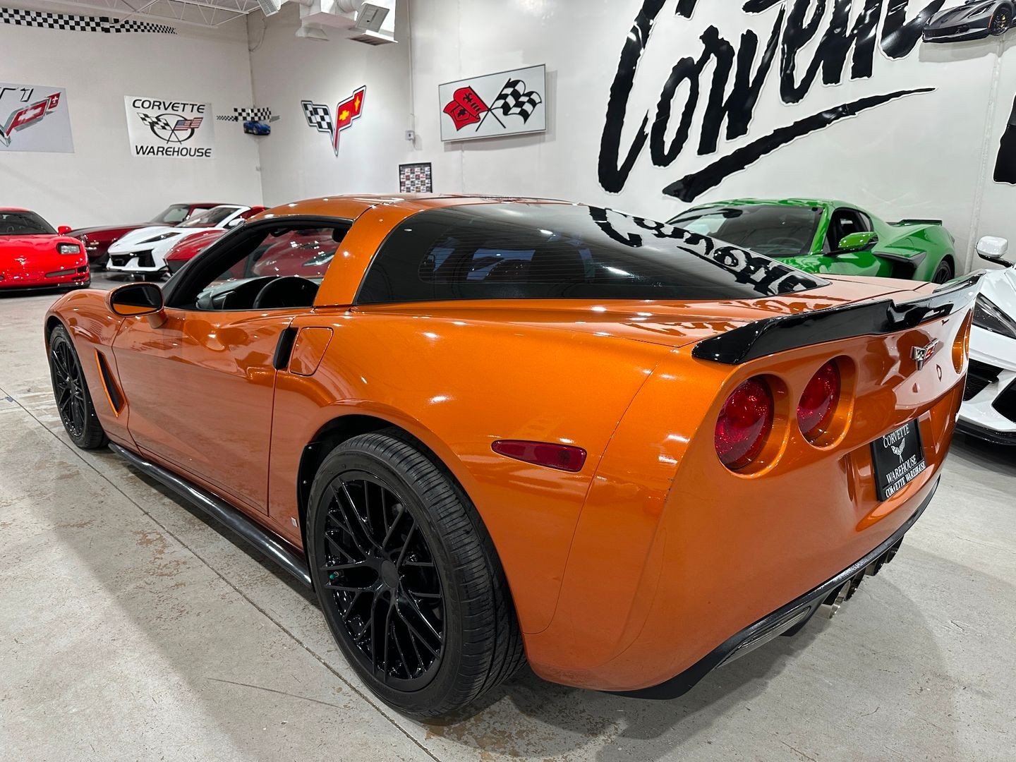 2007 [83U] Atomic Orange Metallic Tintcoat Chevrolet Corvette   | C6 Corvette Photo 5