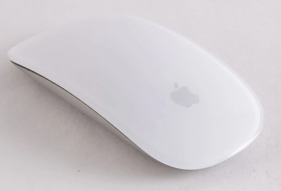 Apple Magic Mouse 2 MLA02LL/A A1657 EMC 2923 - Image 2 of 4