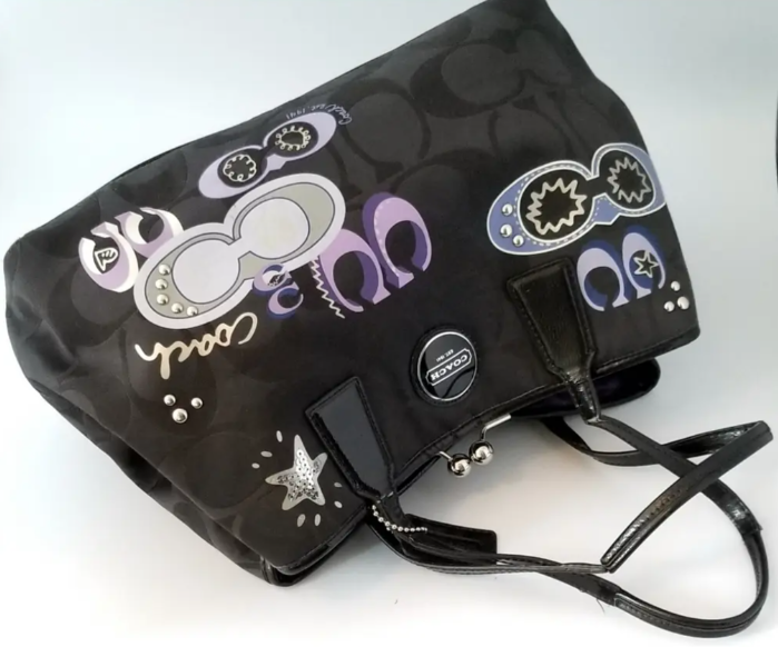 バッグ Coach Optic Signature Kisslock Pouch BLK Authentic Coach Handbag Optic Signature Clasp Kisslock Pouch