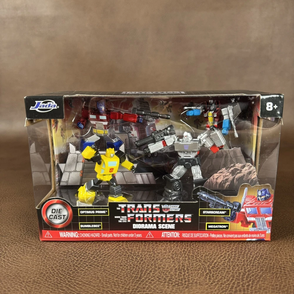 Jada Nano Metalfigs Transformers Diorama Set with 4 Bumblebee Figures 31352