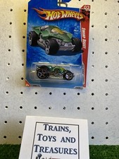 2010 Hot Wheels 215 Race World-Jungle SWAMP BUGGY Green w/Chrome 5 Spokes B396