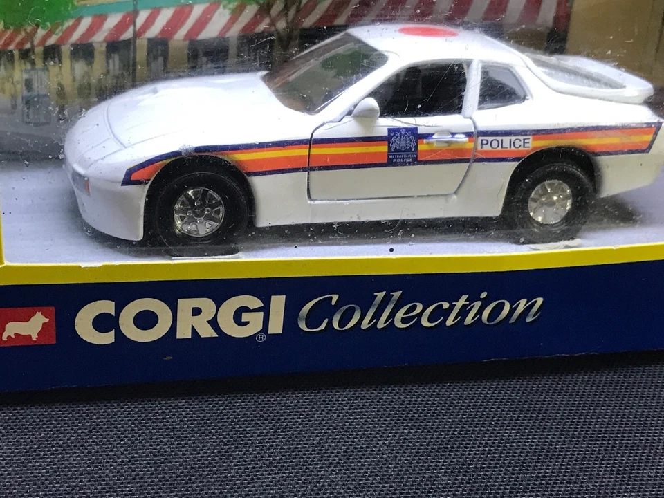 Corgi Collection Police Porsche 944 Diecast Collectable - Image 4 of 4