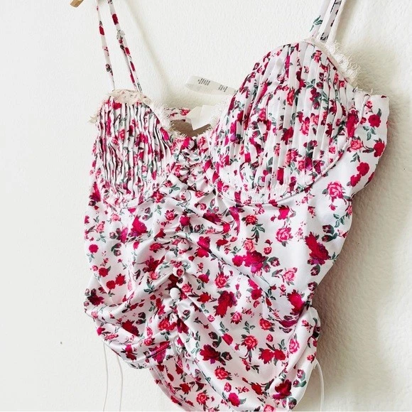 MEDIUM For Love & Lemons x Victoria’s Secret Sujetador Floral Blanco Top Foto 4 de 4