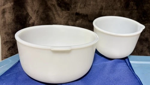 Vintage Sunbeam Mixmaster 2 Bowl Set Lg 19CJ Sm 20CJ Glasbake White Milk Glass