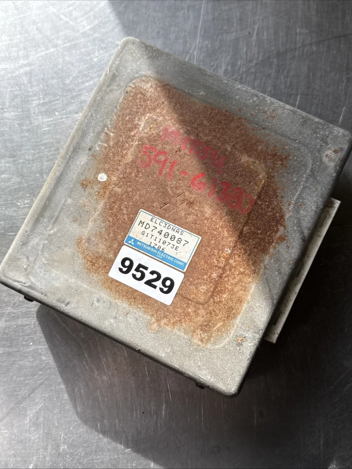 Módulo de control de transmisión 91-92 Mitsubishi 3000GT Stealth TCU TCM A/T MD740087 Foto 2 de 4