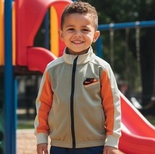 Nike Tracksuit Jacket Boys Size 4 XS Age 3-4 Yrs.