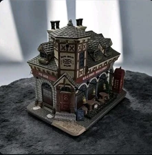 Lemax BIG BEN PUB Ales Stouts Wines & Spirits 2012 Holiday Christmas Read