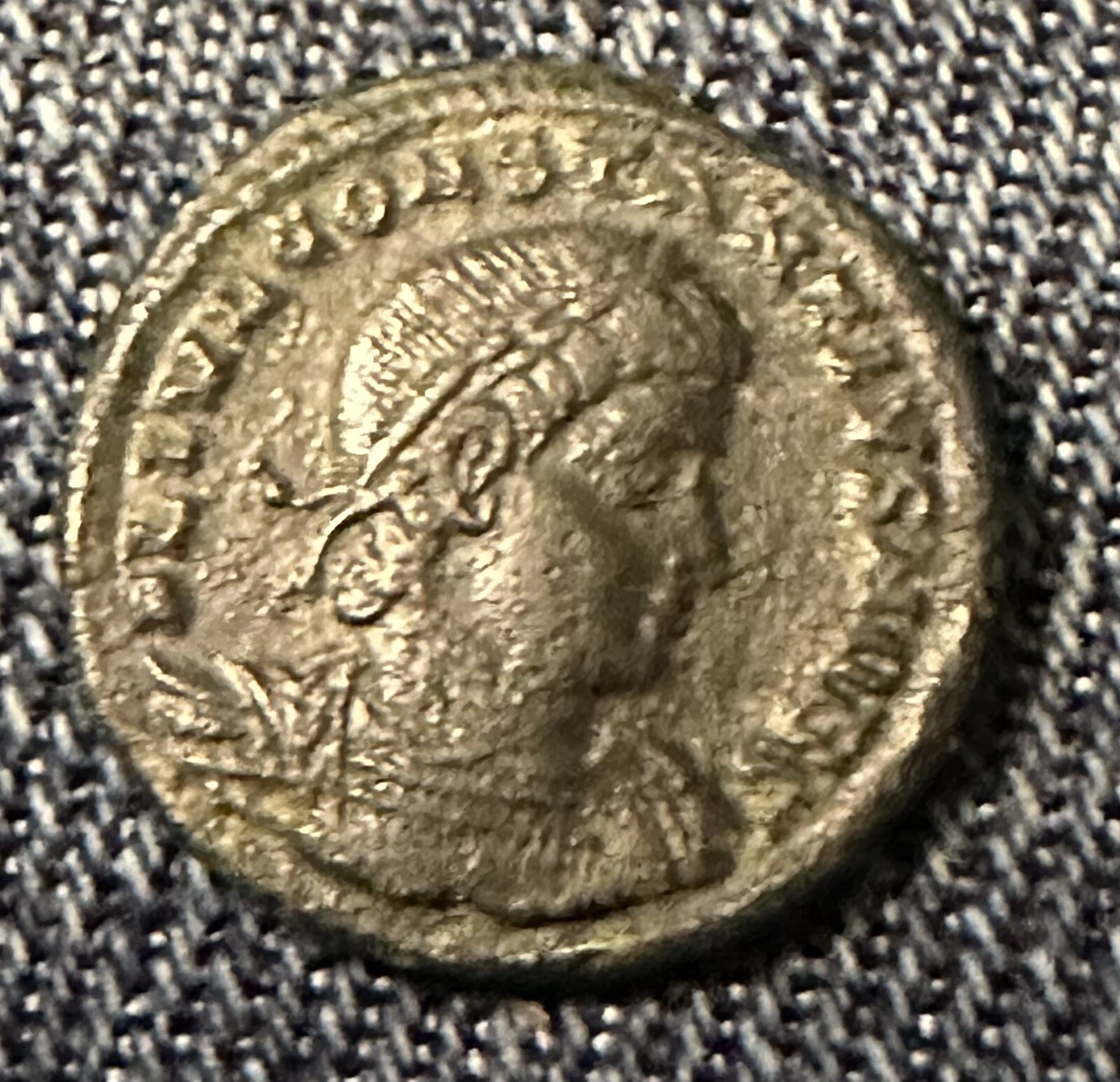 Foto 1 di 2