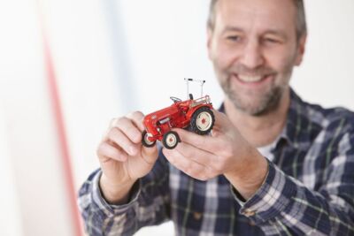 Revell Porsche Junior 108 Traktor (einfach klicken)