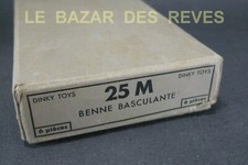 DINKY TOYS FRANCE.   Boite vide de 6 pièces distributeur pour STUDEBAKER. 25 M.