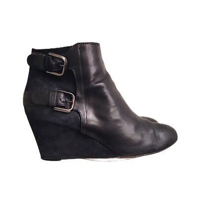 AGL Vero Cuoio Black Leather Ankle Wedge Booties Sz 40 US 9 9.5 Double Buckle