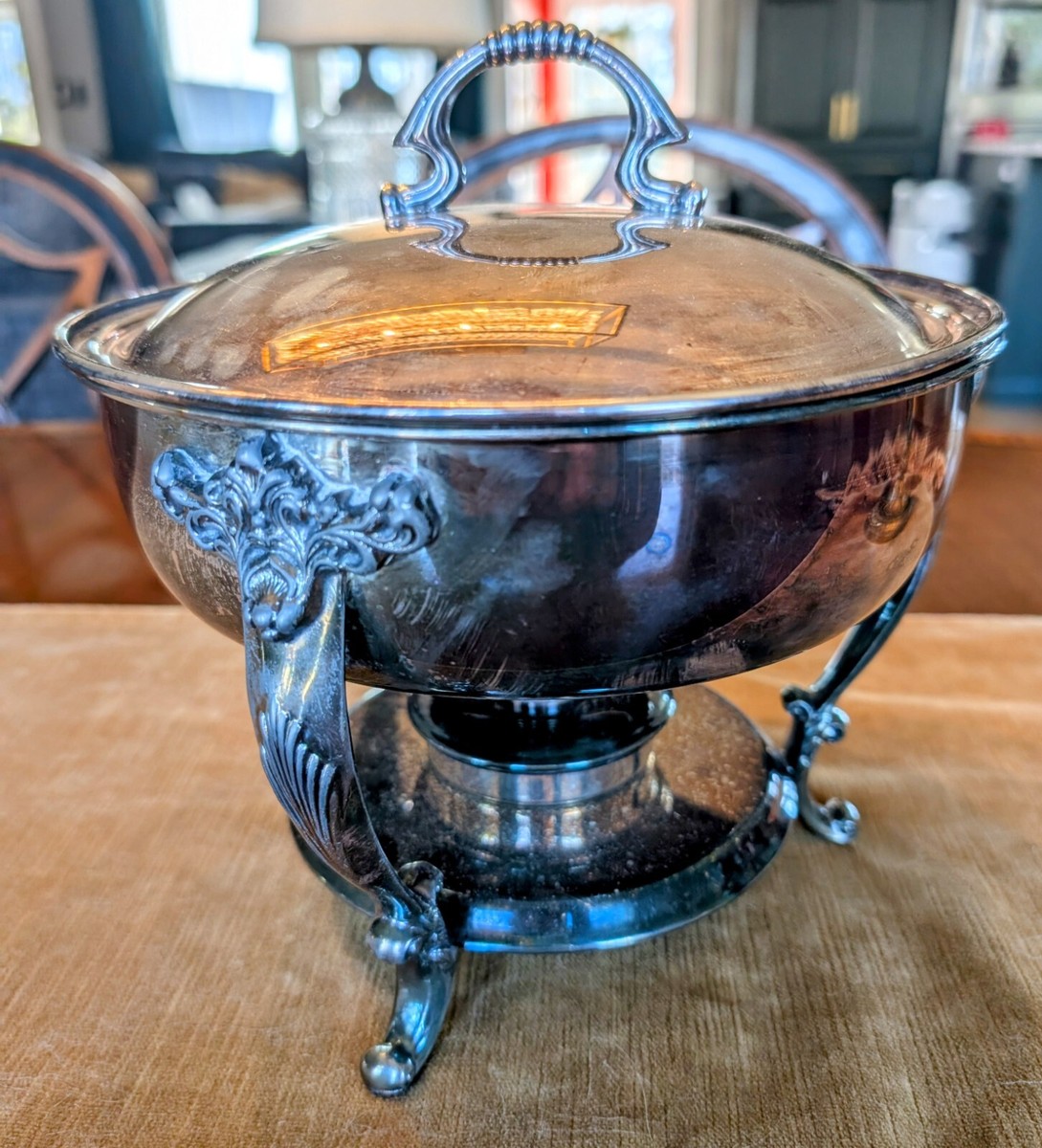 Vintage Sheridan Silver Plated Chafing Dish with Warmer: A Timeless Touch