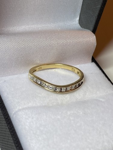 Channel Diamond Solid 10K Yellow Gold Curved Band Ring - Picture 12 of 12
