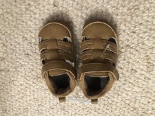 New 6-12 Mos Stride Rite Fisherman Sandals Crib Shoes Brown Tan