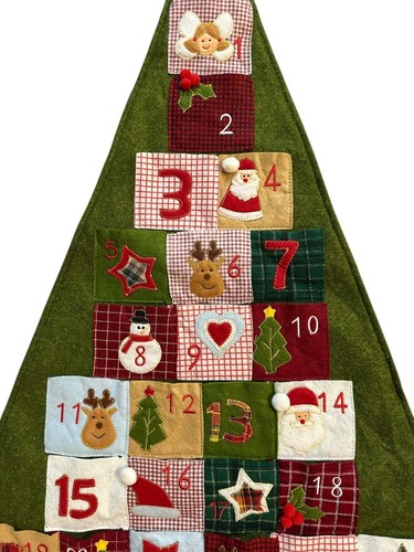 Advent Calendar Tree Shaped Quilted & Felted Detailed With 3” Square Pockets - Picture 2 of 10
