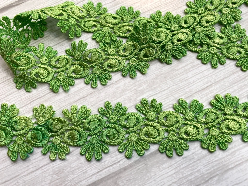 Lily 1.75" Blanco Marfil Floral Doble Borde Festoneado Borde Encaje Costura por Yarda Foto 3 de 4