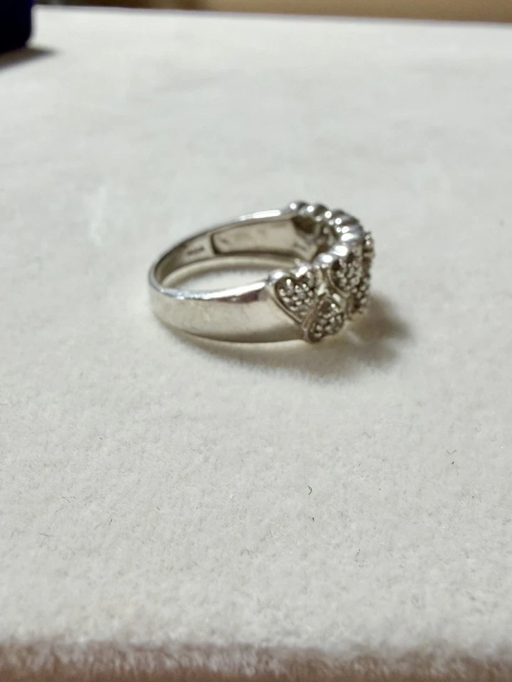 Anillo de plata esterlina circonita cúbica circonita circonita cúbica doble fila corazones talla 7 Foto 4 de 4