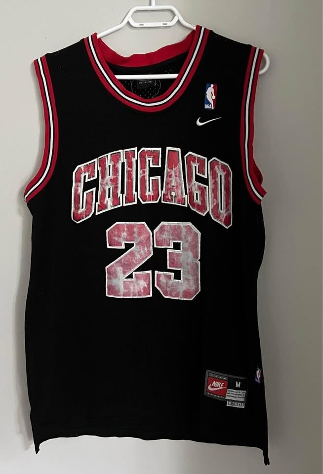 Vintage 90s Chicago Bulls Michael Jordan Nike Jersey