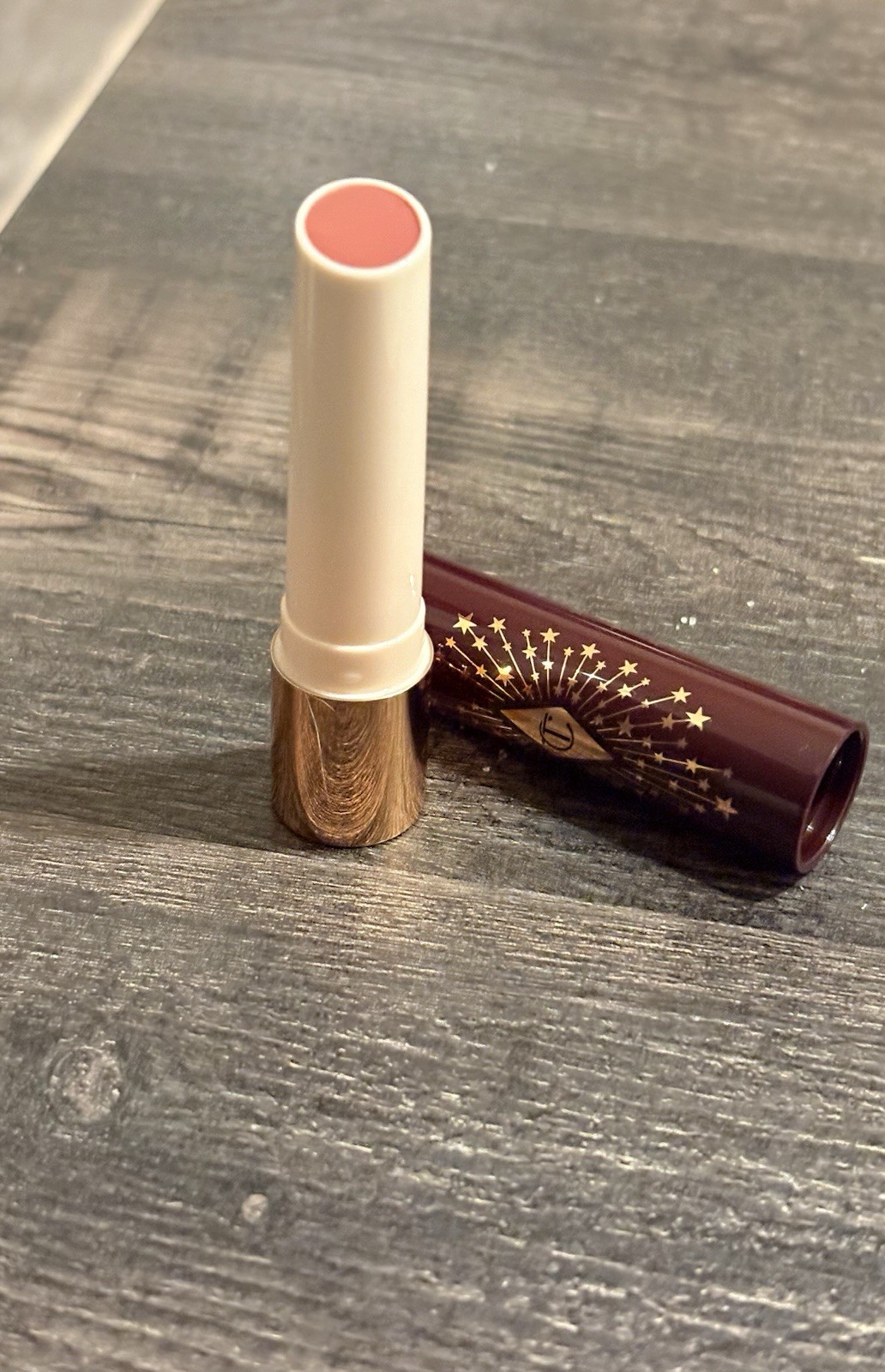 Charlotte Tilbury Hyaluronic Acid-infused hydrating LIPSTICK BALM Pillow Talk