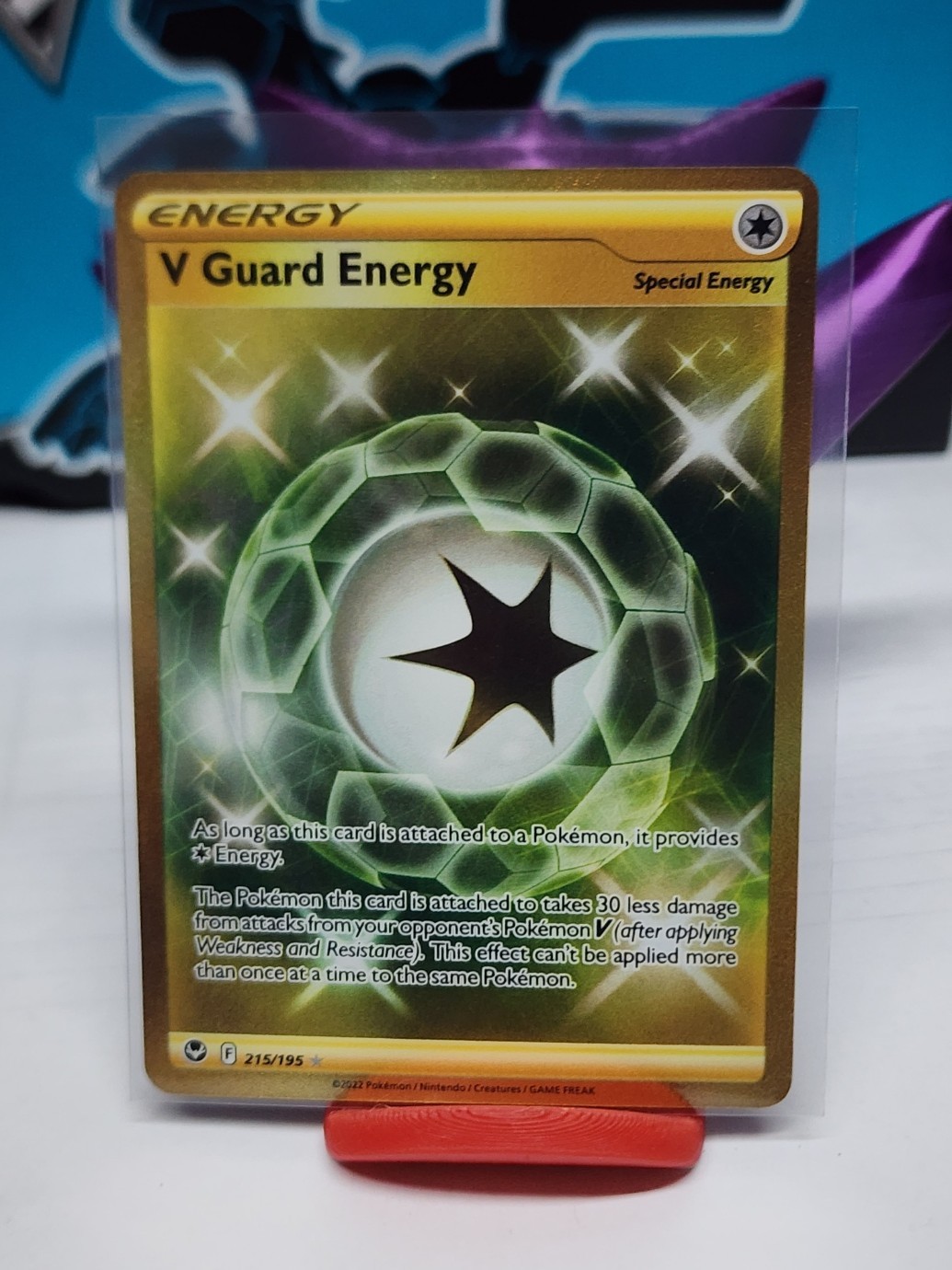V Guard Energy 215/195 Gold Secret Rare Silver Tempest Pokemon TCG NM/MINT