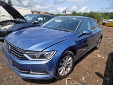 VW Passat B8 Saloon 1.6L Diesel 2015 *Breaking Spare* Wiper arm DCX Blue lb5j