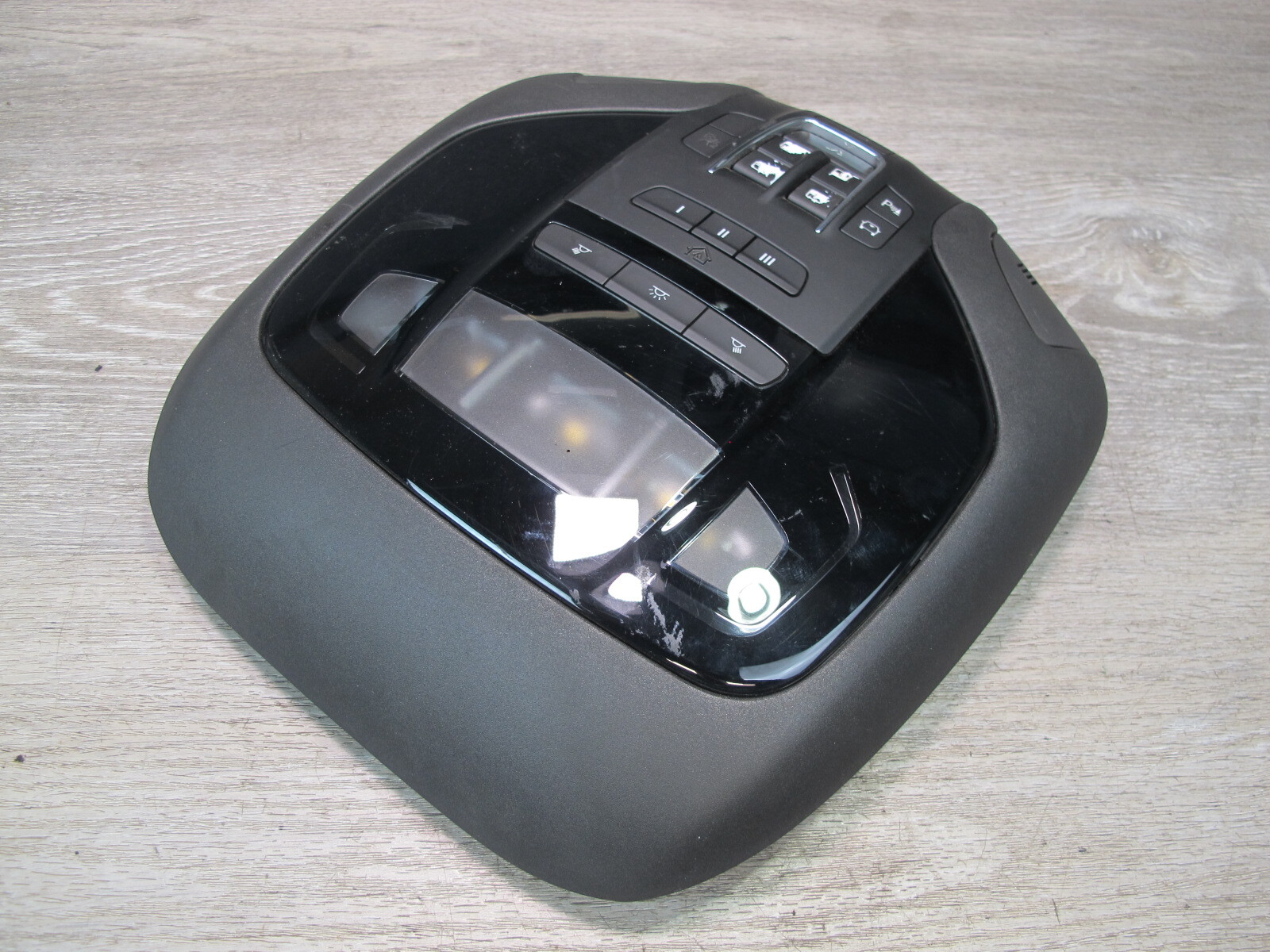 2017-2020 MASERATI LEVANTE M161 OVERHEAD CONSOLE DOME READING LIGHT HOMELINK