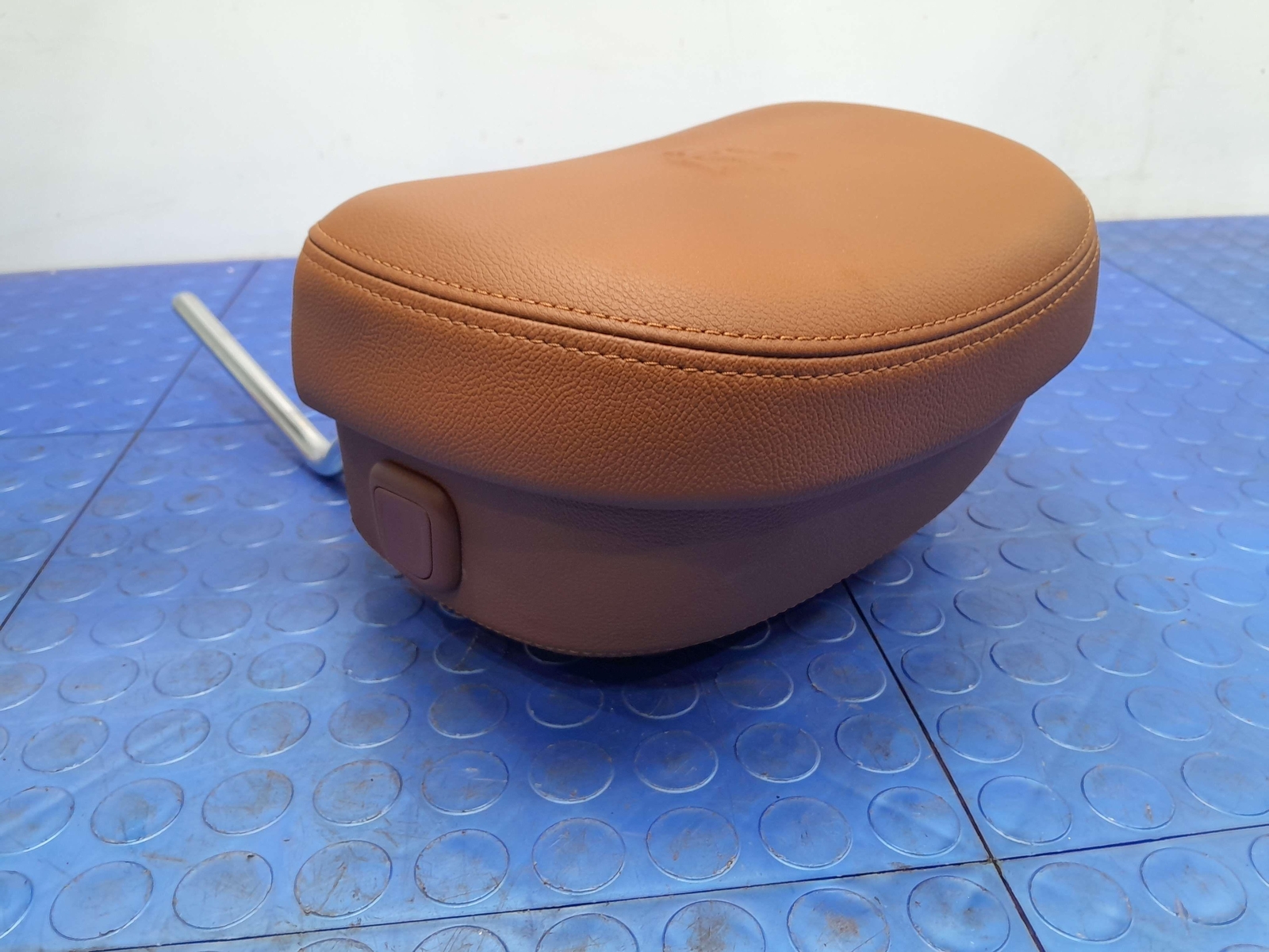 14-24 Maserati Ghibli Front Seat Headrest Brown Leather Left or Right Side OEM
