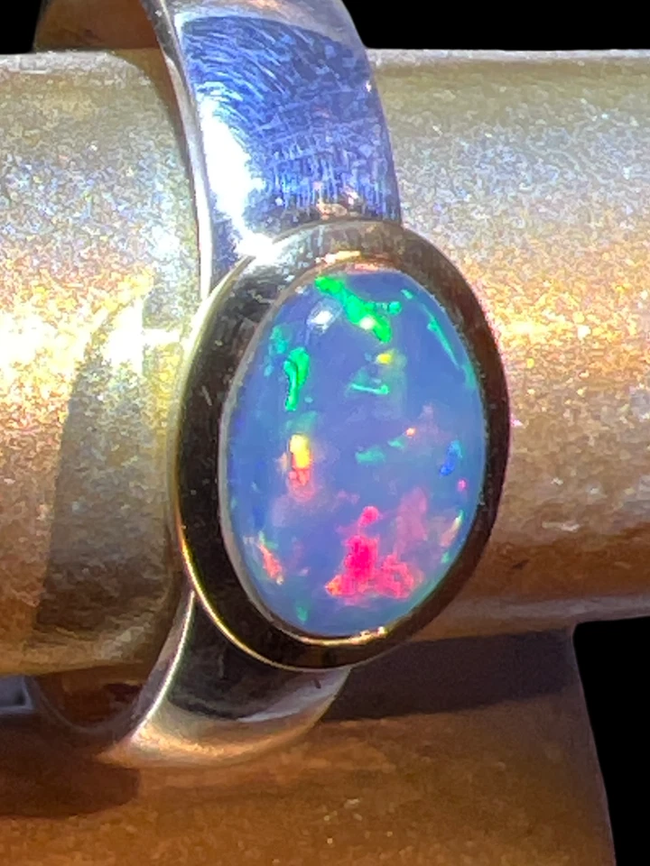 Schwarzopal Red Power Lightning Ridge Ring in Silber mit vergoldeter Fassung - Bild 2 von 4