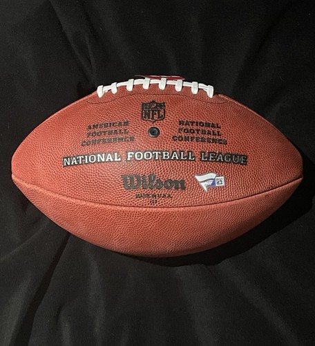 Patrick Mahomes Signed Authentic Wilson “The Duke” Pro Football Auto *Fanatics* - Picture 4 of 5