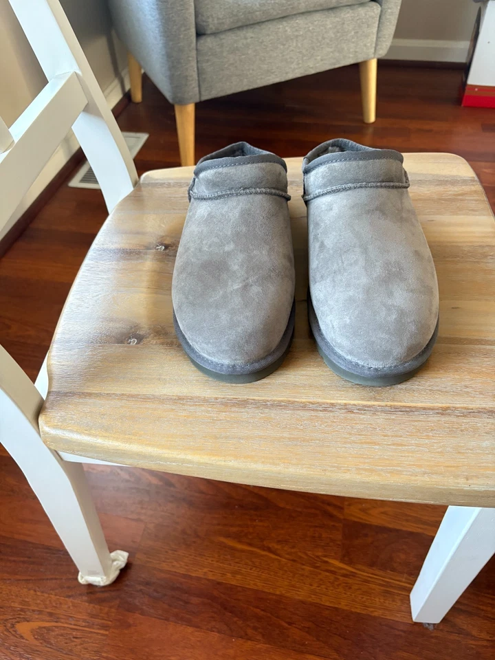 Zapatilla clásica para mujer UGG Australia - GRIS TALLA: 9 - S/N 1009249 - LEER MÁS ABAJO Foto 3 de 4