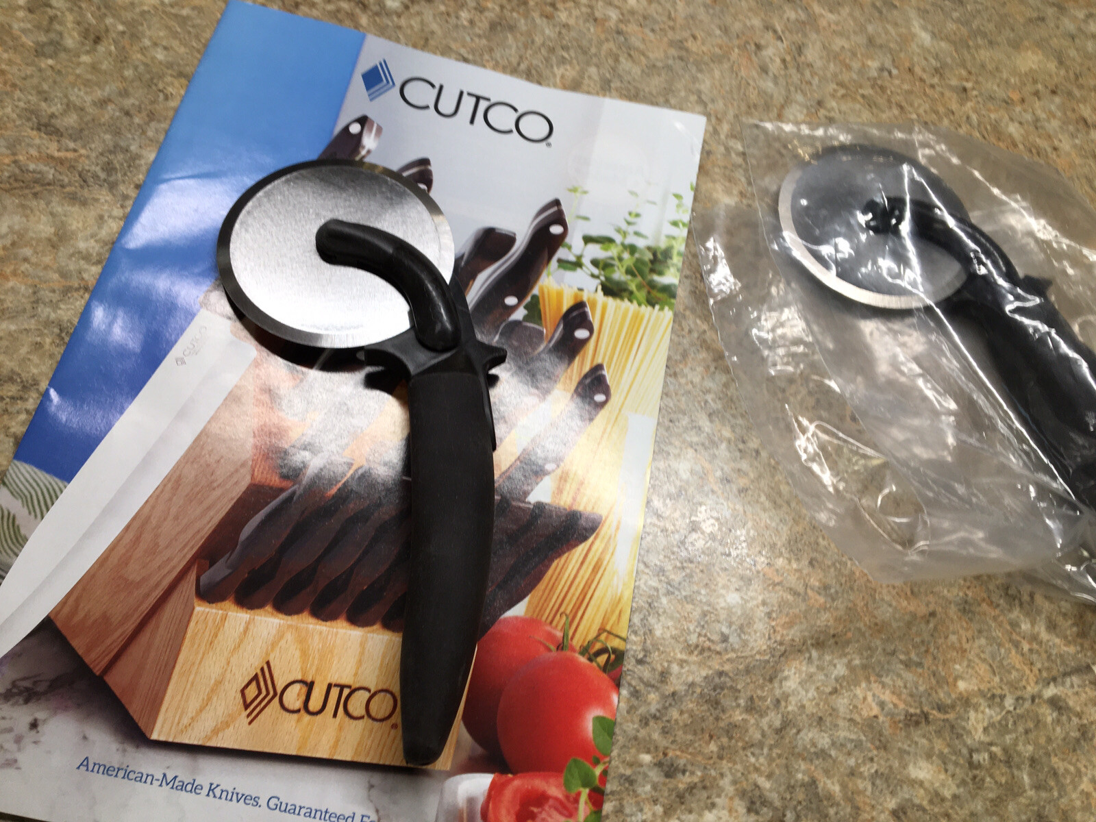 Cutco 1502 Pizza Slicer Cutter Wheel NOS Rubber Handle Removable Blade