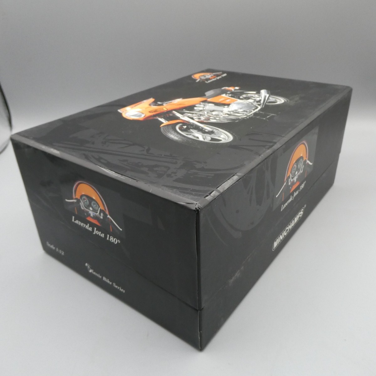 Minichamps 112 Laverda Jota 180 Orange Diecast Model Motorbike for