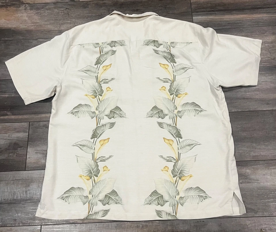 Tommy Bahama Cream w/Flowers Silk Short Sleeve Shirt Size XLarge - Image 3 of 3