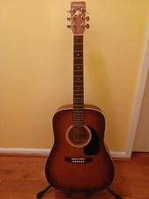 Art & Lutherie Acoustic Guitar Made In Canada.