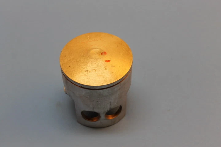 NOS YAMAHA 1972-1974 DT2 MX250 0,25mm 1ST O/S .25mm OverSize #324-11635-01-00 - Imagem 3 de 4