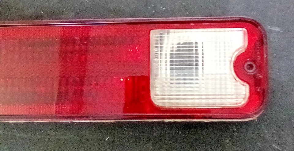 Lente de lanterna traseira de vagão El Camino Malibu fabricante de equipamento original 1979-87 LH GM FC-34DG - Imagem 3 de 4