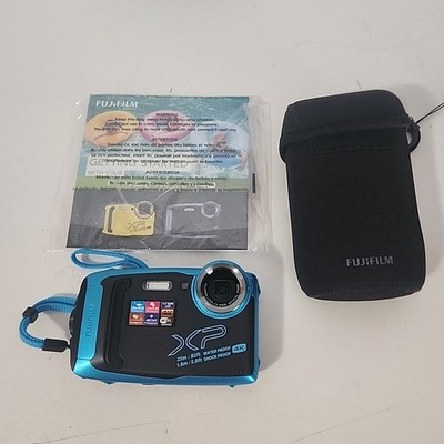 Fujifilm FinePix XP120 Digital Camera Waterproof Shockproof 16.4MP NO CHARGER