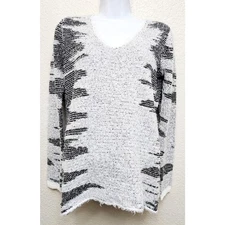 Gianni Bini Black White Shaggy Soft V Neck Sweater XS Lightweight Soft Stretch