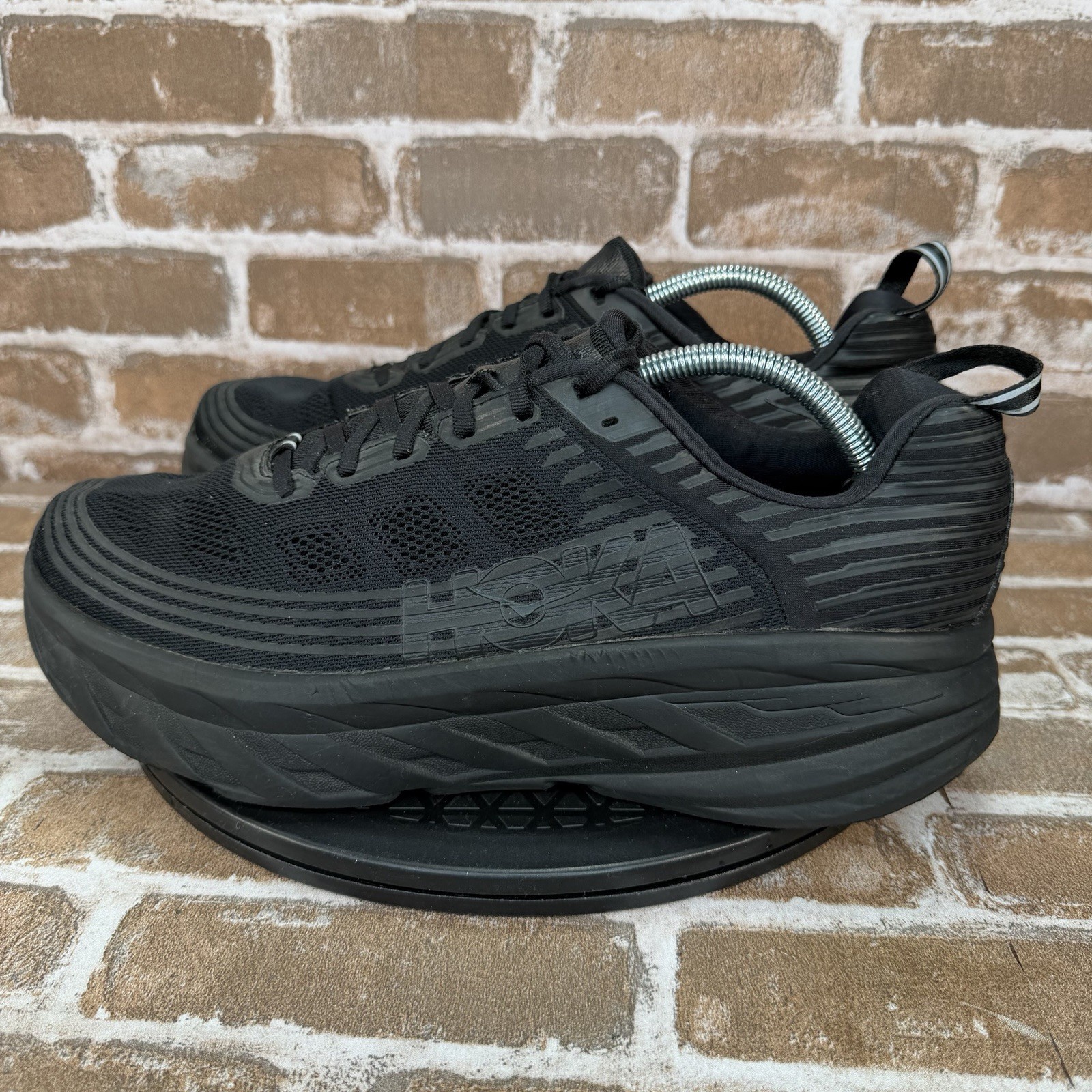 Hoka One One Bondi 6 Athletic Running Shoes Triple Black Men’s Size 11.5