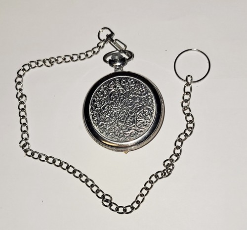 Vintage Molnija Soviet Pocket Watch USSR Collectable - Picture 4 of 10