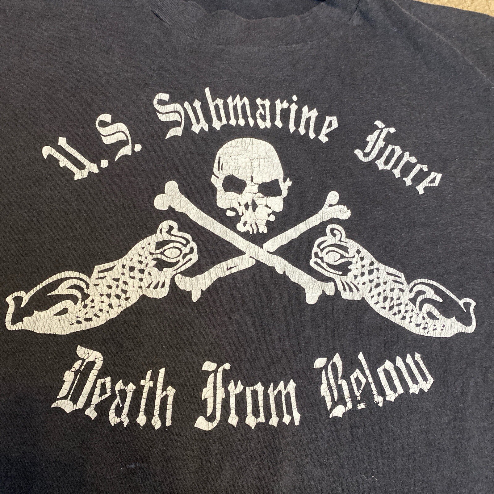 Vintage Faded 80s Death From Below US Submarine Force Shirt Men’s Size Large